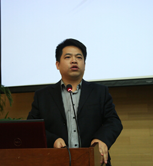 杨明